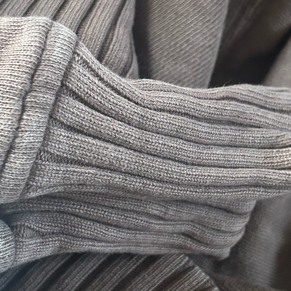 NWT Aerie Distressed Cozy Brown Women's Vneck Hoodie - Picture 11 of 12